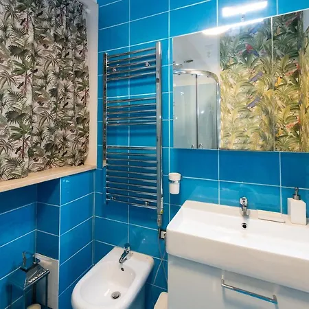 Casa Vegezio Near Vatican Museum And Metro Cipro Private Garden Check-in From 3 Pm To 10 Pm *