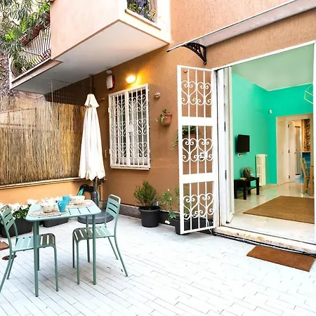 Casa Vegezio Near Vatican Museum And Metro Cipro Private Garden Check-in From 3 Pm To 10 Pm *